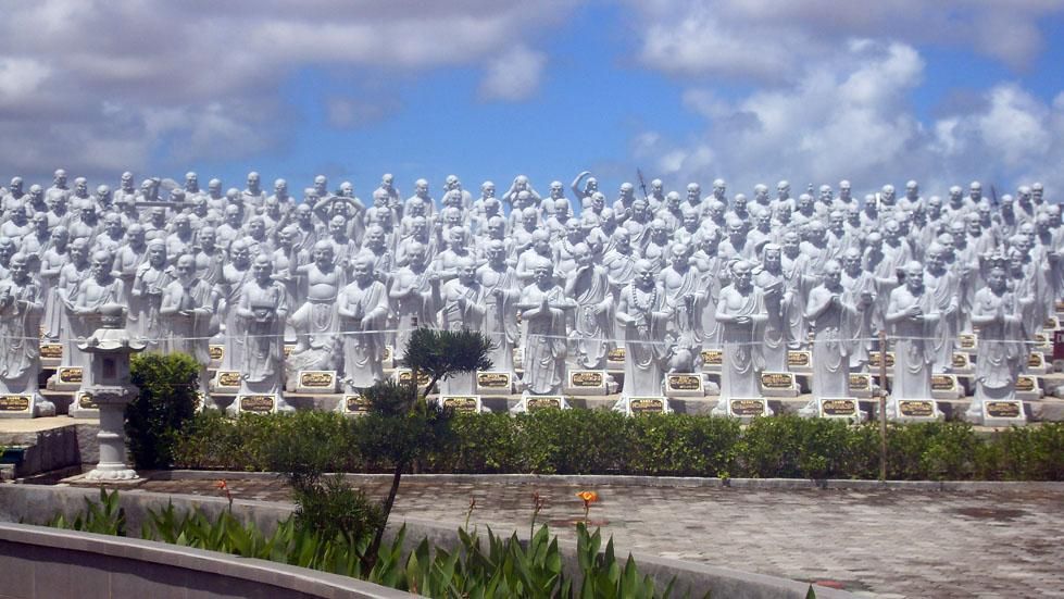 Patung Seribu : Aktivitas Seru Bareng Keluarga di Pulau Bintan (singgahbintan.com)